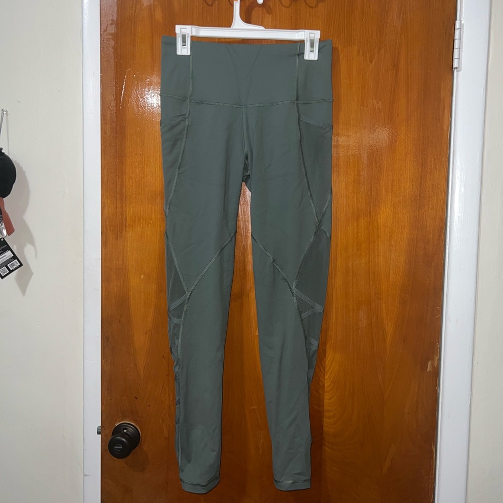 Victoria’s Secret Sport Knockout Mesh Green Leggings